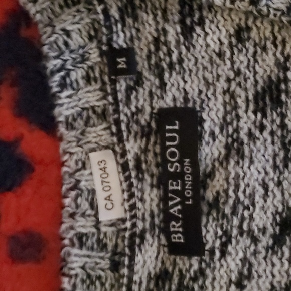 🎄NWOT Mens cardigan - Picture 2 of 5